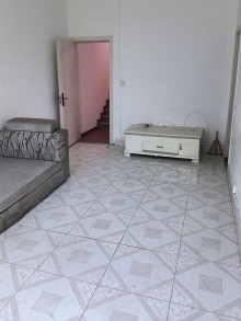 松岗小区，2室1厅1厨1卫，5000元/年