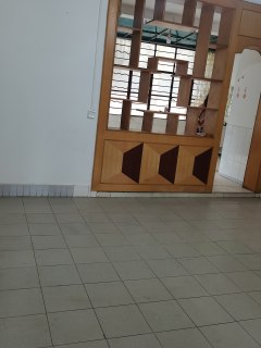 老电力公司，6500元/年，简装，80m²，3室2厅1卫