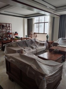 (罗平城区)牛红坡小区及三中金塘农贸市场附近8室4厅6卫150万500m²出售